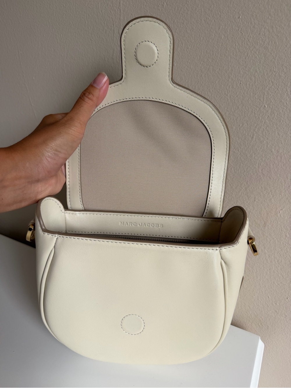 New Marc Jacobs The J Marc Small Saddle Bag Cloud white - Picture 3 of 15